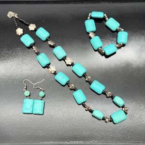 Southwestern Faux Turquoise Jewelry Set Necklace Bracelet Earrings Silver Tone